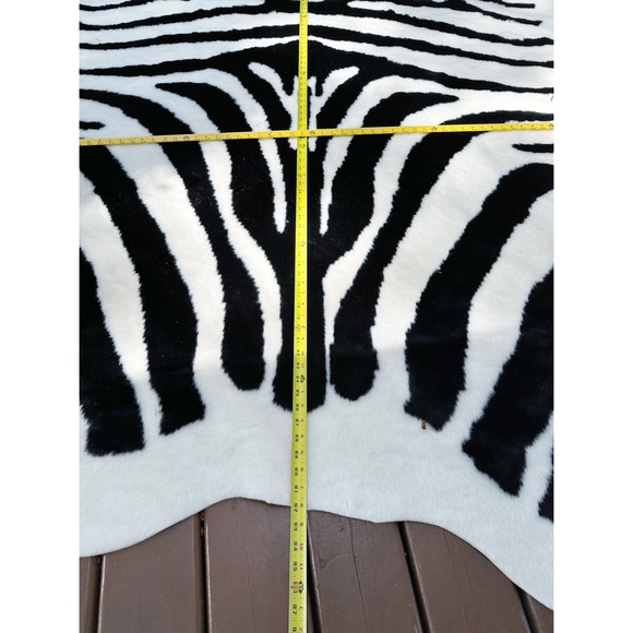 Silhouette Home ~ Extra Large Zebra Shaped Rug * read description * - Picture 10 of 12